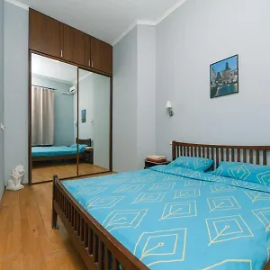 apartments-in-center-metro-olimpiyskay-velyka.hotels-of-kiev.com/